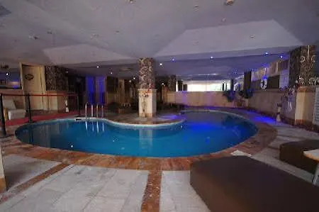 By Z 호텔 올루데니스